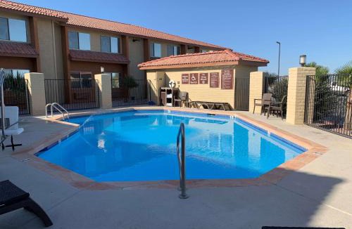 Ehrenberg Hotel | Best Western Desert Oasis