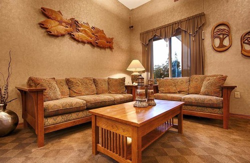 Coos Bay Hotel | Best Western Holiday Hotel