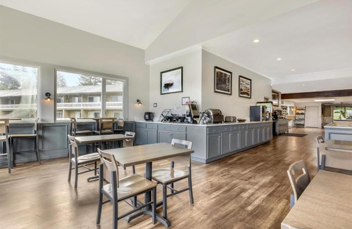 Florence Hotel | Best Western Pier Point Inn