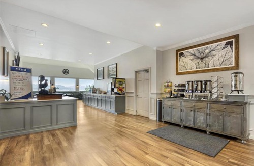 Florence Hotel | Best Western Pier Point Inn