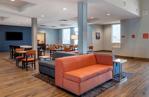 Palm Springs Hotel | Best Western Plus Coachella Valley Inn & Suites