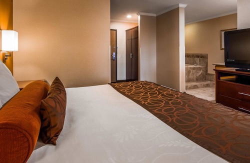 Lincoln City Hotel | Best Western Plus Landmark Inn