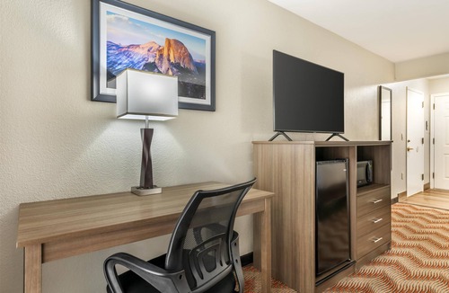 Sonora Hotel | Best Western Plus Sonora Oaks Hotel & Conference Center
