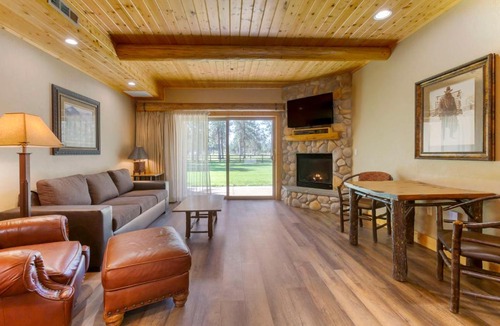 Sisters Hotel | Best Western Ponderosa Lodge