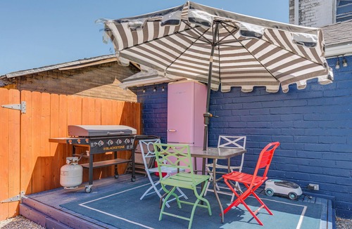 Reno/Tahoe Airport House | Betty Blue House