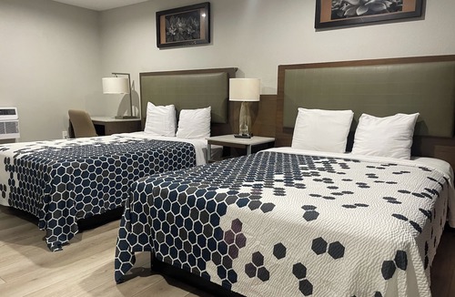Lincoln Acres Hotel | Big 7 Motel Chula Vista I-5