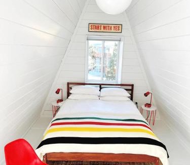 Woodlands House | Big Bear A-frame Cabinhottubdogfriendlysleeps 6