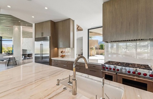 Bighorn House | Big Horn Retreat- 4 Bed, 4 ensuite bath, MNT, Golf course views! Epic backyard.