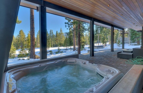 Ponderosa Palisades House | Big Sky at Schaffers - Deluxe 4 BR Private Hot Tub - Pet Friendly