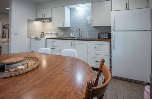 Dorrington Cabin | Bigfoot Escape | Dorrington Cabin with Bonus Room