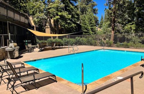 Majestic Pines Apartment | Bigwood 54 K