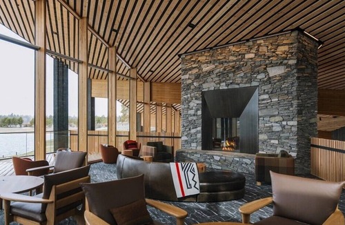 Black Butte Ranch Cabin | Black Butte Ranch Lodge Room 024