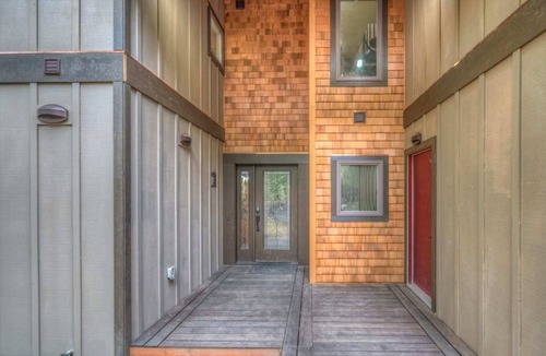 Black Butte Ranch House | Black Butte Ranch South Meadow 072