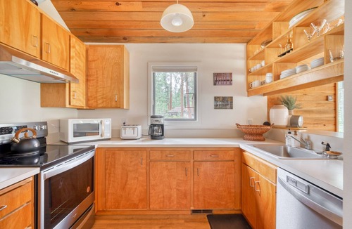 Black Butte Ranch House | Black Butte Ranch Cabin on the 7th Fairway