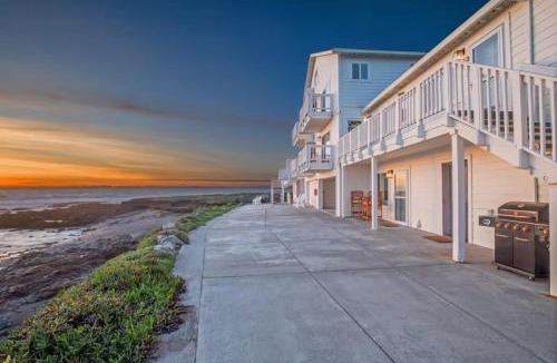 Shelter Cove Hotel | Black Sands Inn
