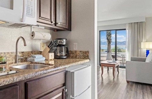 Lake Havasu City Condo | BLOCK WM Havasu Dunes 1br