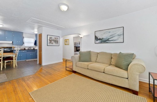 Market District House | Blue Bungalow - Close to Downtown & Autzen home