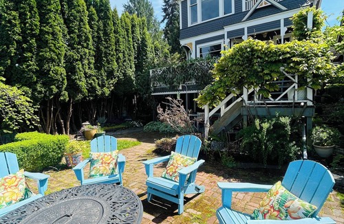 Columbia City Apartment | Blue Heron Manor: Historic charm centrally located