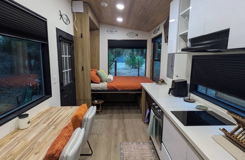 Upper Lake House | Blue Lakes Village