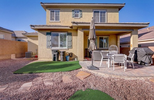 Providence Villa | BMountain 4bd/2.5 b BBQ grill Pet Massage Chair