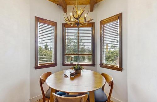 Arrowbear Lake House | Boat, Hike, Fish! Summer Cabin Near Lake Arrowhead