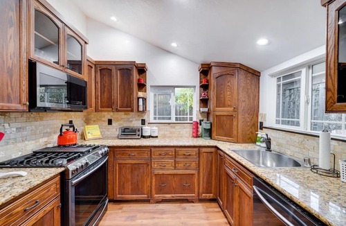 Folsom House | Boho Bike Bungalow Near Historic Folsom