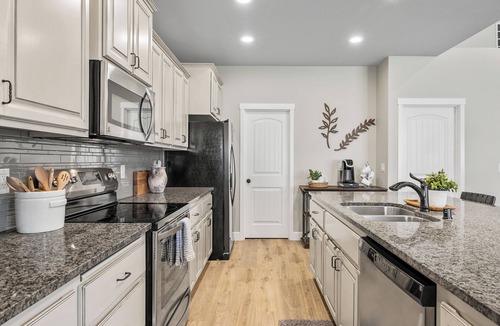 Kennewick House | Botanical Breeze - Spacious Home in Kennewick