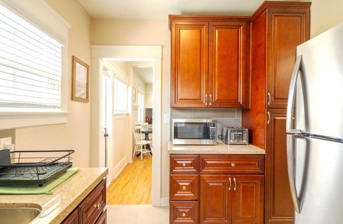 South Park Apartment | Boutique Historic Studio Balboa Park W/D