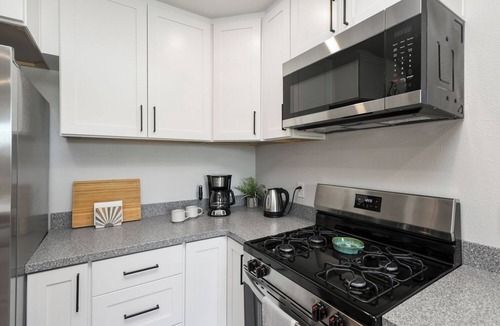 Junction City House | Brand-New Guesthouse in a Private Setting