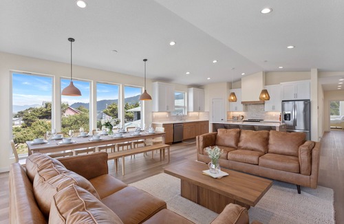 Rockaway Beach House | Brand New Ocean View Beach House w Hot Tub & Sauna