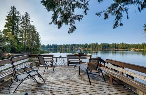 West Hills House | Bremerton Vacation Rental w/Hot Tub & Lake Access