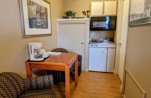Cascade Locks Hotel | Bridge of The Gods