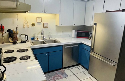 Old Farm District Bed & Breakfast | Bright 3-Bedroom Bend Retreat with AC, Large Yard Near Downtown and Old Mill