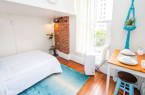 East Village House | Bright Loft in the Heart of Downtown San Diego!