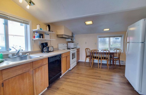 Netarts House | Bright Oceanfront Home with Stunning Pacific and Bay Views Near Town