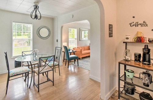 Raymond House | Bright Raymond Home, 1/2 Mi to Willapa River!