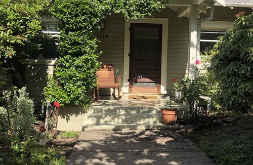 Uptown House | Bungalow in the heart of NW Portland + add. unit (office and ceramic studio)