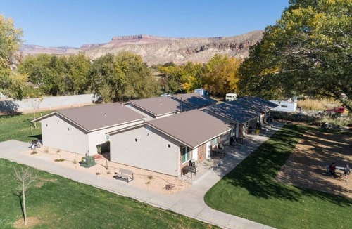 La Verkin House | Bunkhouse 8A In Tranquil Environment