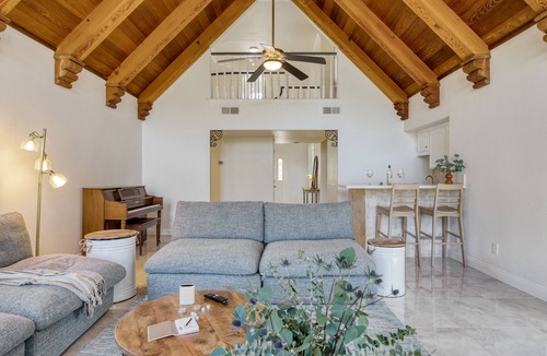 Temecula Villa | Burgundy by AvantStay | Basketball Crt, Pool, Hot Tub, Outdoor Kitchen!