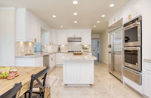 Temecula Villa | Burgundy by AvantStay | Basketball Crt, Pool, Hot Tub, Outdoor Kitchen!