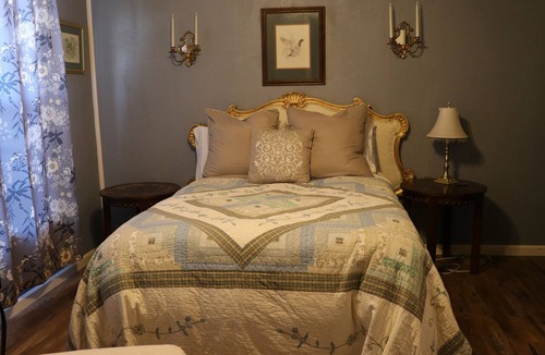 Dorris Bed & Breakfast | Butte Valley Bed and Breakfast