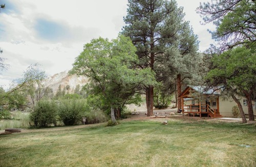Sevier Cabin | C-101) The Bluebird Cabin