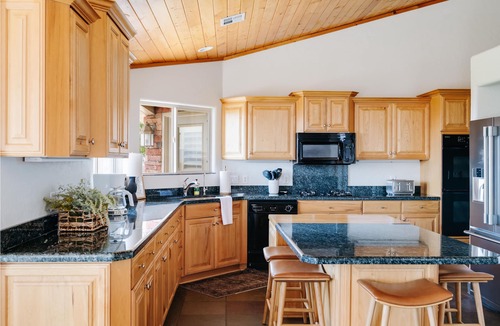 Toquerville House | Cabin Escape at Zion Zen Ranch