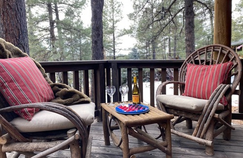 Munds Park Cabin | CABIN on EDGE of FOREST, KAYAK on LAKE