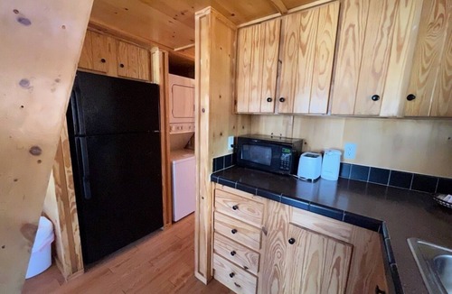 Mammoth Creek Cabin | Cabins by Panguitch Lake: Where Rustic Charm Meets Amazing Fishing!