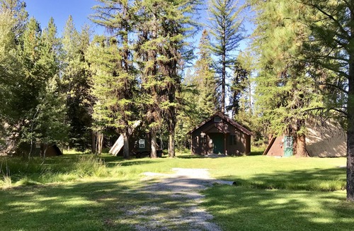 John Day Cabin | Cabins in Eastern Oregon, Near Strawberry Mountain Wilderness