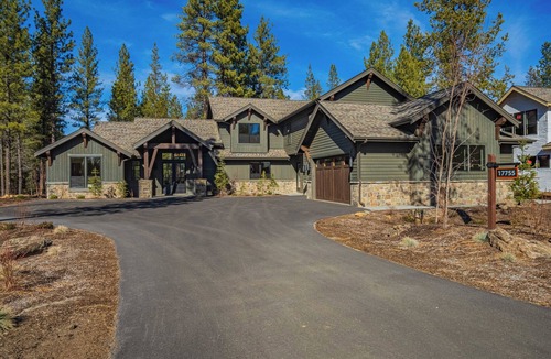 Deer Park House | Caldera Luxe Getaway with Access to Forest House