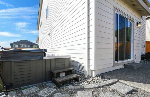 Carver House | Camas Family Home - Private Hot Tub & Pool Access