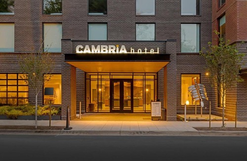 Pearl District Hotel | Cambria Hotel Portland - Pearl District