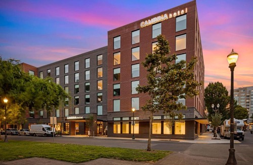 Pearl District Hotel | Cambria Hotel Portland - Pearl District